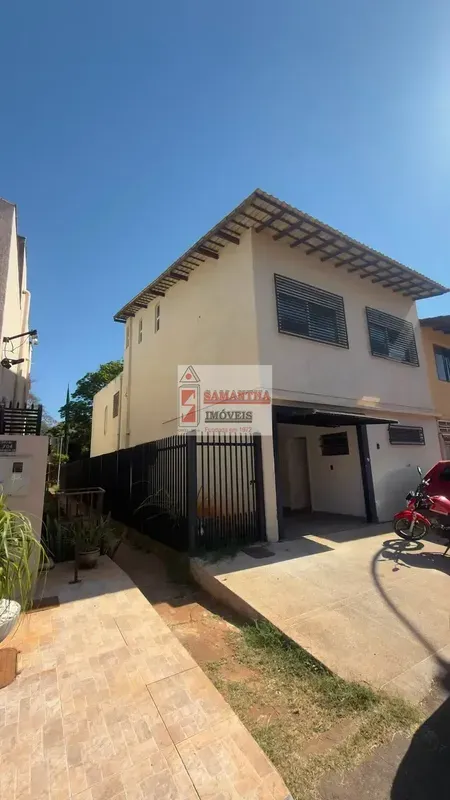 LOCAÇÃO APENAS PARA USO RESIDENCIAL Casa de Esquina, Ampla, Excelente casa de es...
