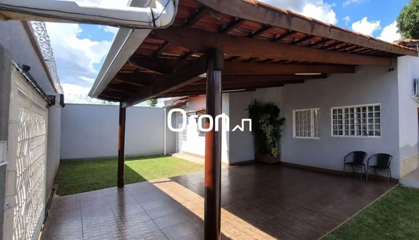 CÓDIGO DO IMÓVEL: CA2338LOCALIZAÇÃO:Próximo à Praça RI 1 e com fácil acesso à GO...