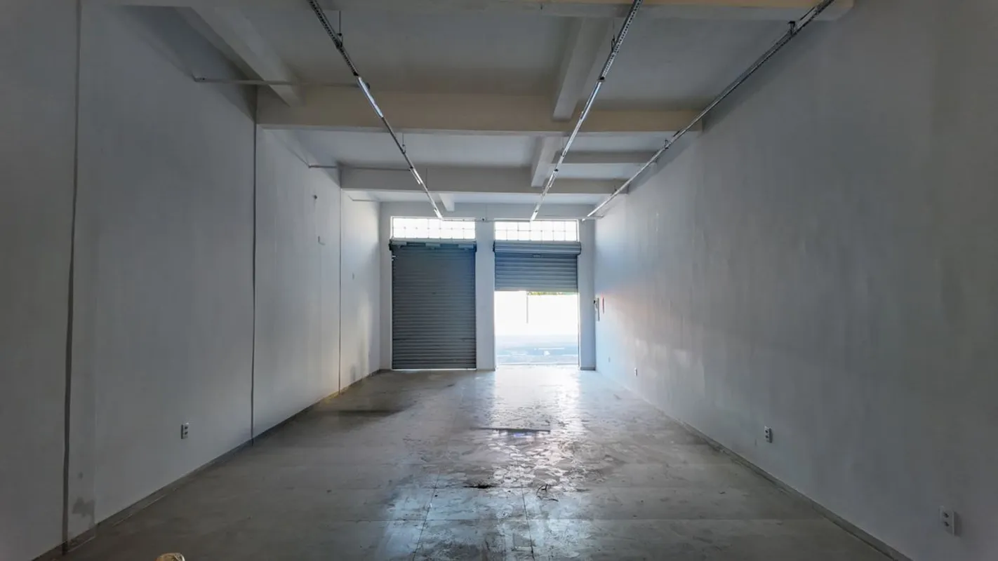 LOJA COMERCIAL PARA LOCAÃ?Ã?O â?? SETOR CENTRAL Excelente localizaÃ§Ã£o em GoiÃ¢...