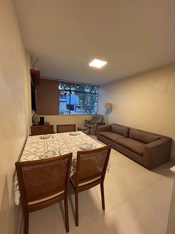 Apartamento reformado na SQS 413 — 79,78 m²Excelente apartamento reformado, loca...