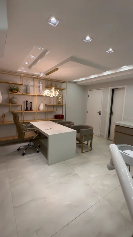 Prédio Comercial para ClínicasUm empreendimento completo, sofisticado e pronto p...