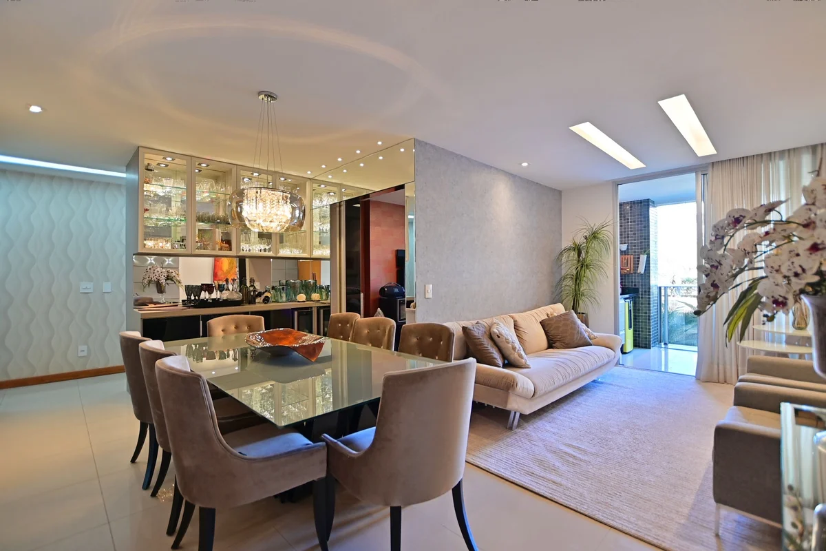 Apartamento reformado e pronto para morar em uma das quadras mais completas do N...