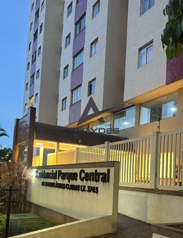 Apartamento na Avenida Parque Águas Claras - 3 Quartos, Nascente. - Escaninho:Pr...