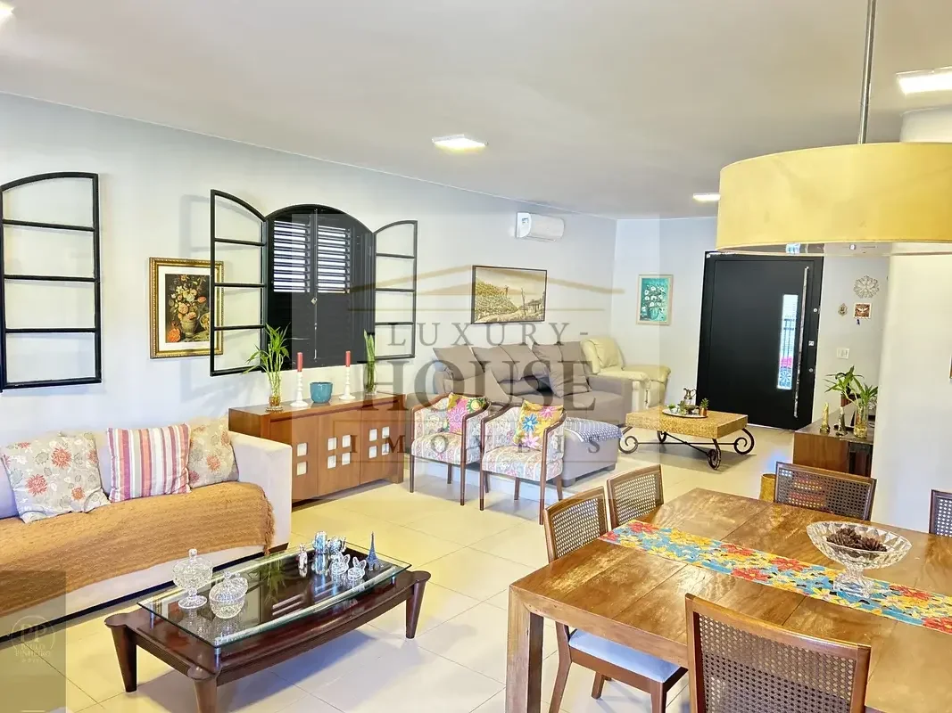 Descubra uma casa de alto padrão na privilegiada SHIS QI 19, no Lago Sul, Brasíl...