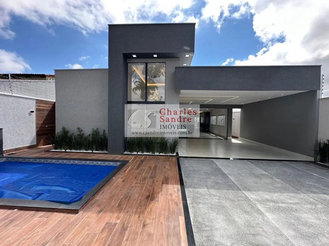 CASA JARDIM VILA BOA Terreno: 420 m² Construção: 290 m² Garagem coberta para 2 c...