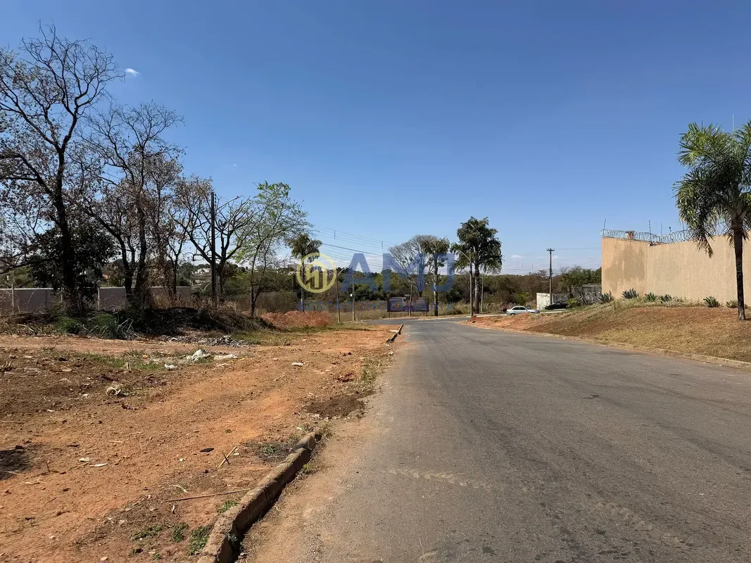 ÁREA À VENDA 5.124,90 m² CARDOSO CONTINUAÇÃO APARECIDA DE GOIÂNIAExcelente oport...