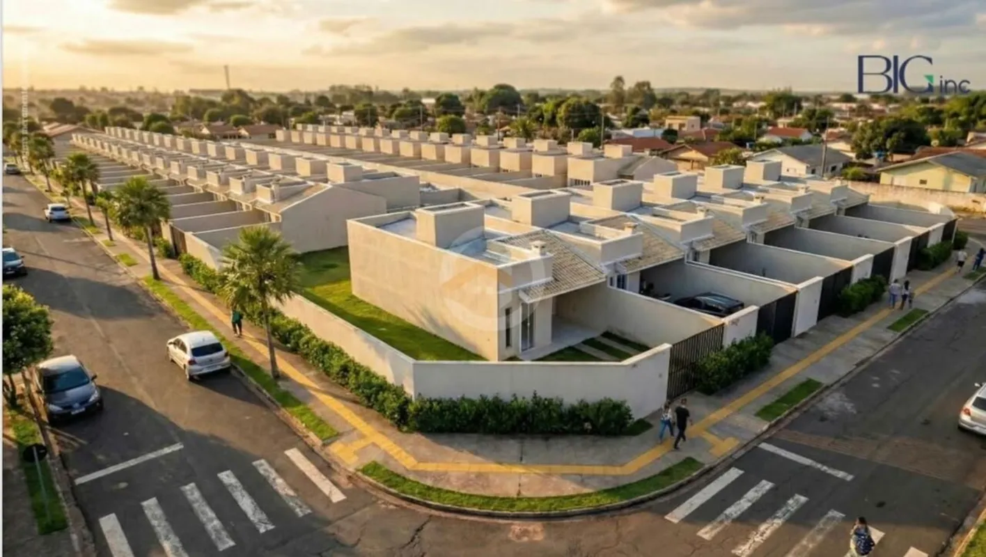 Casa de 2quartos sendo 1 suíte , 70 metros , lote de 187 metros , entra no Plano...