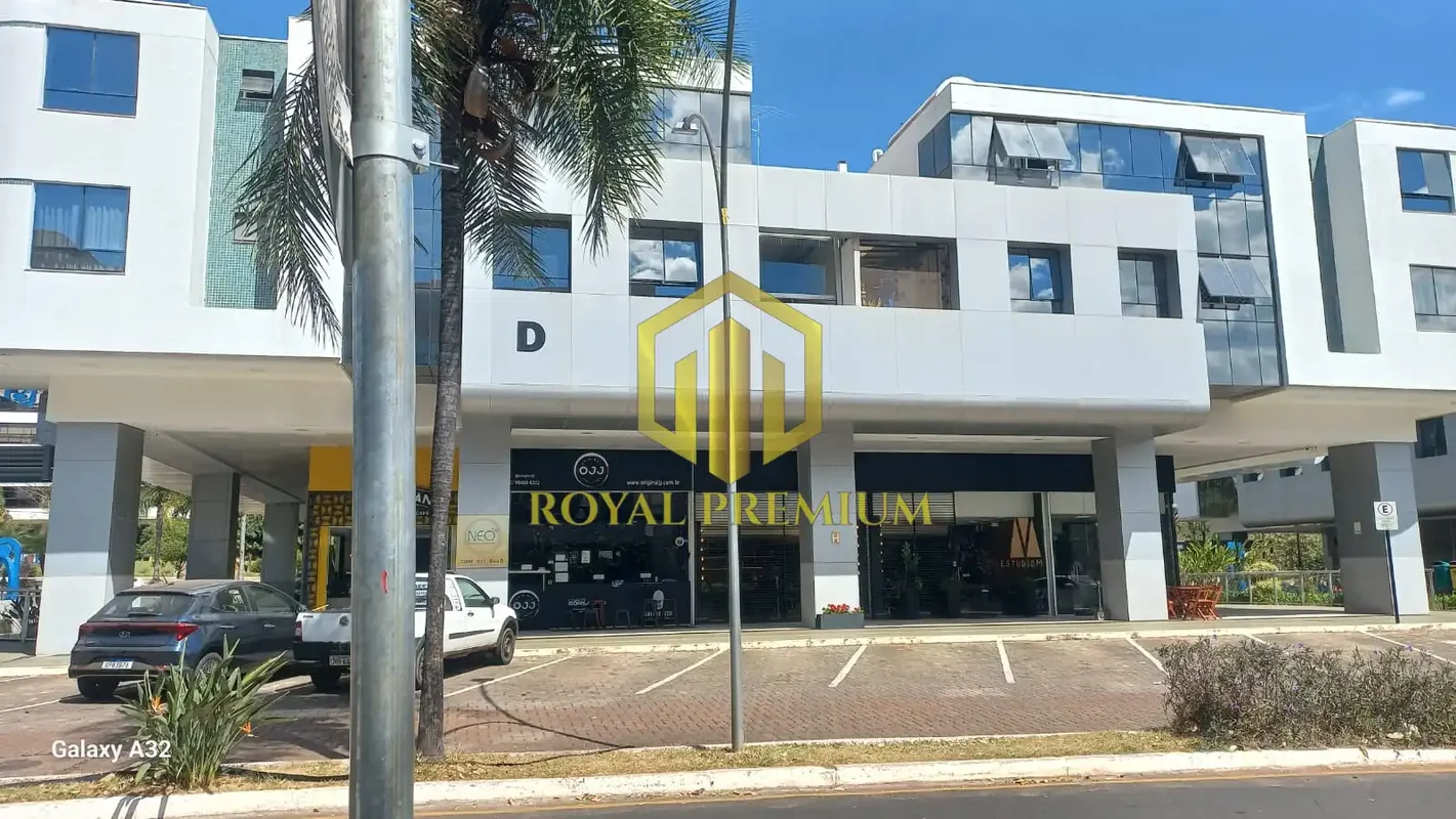 Royal Premium aluga essa kit no NEO Noroeste, semimobiliada, 33 m², com garagem ...