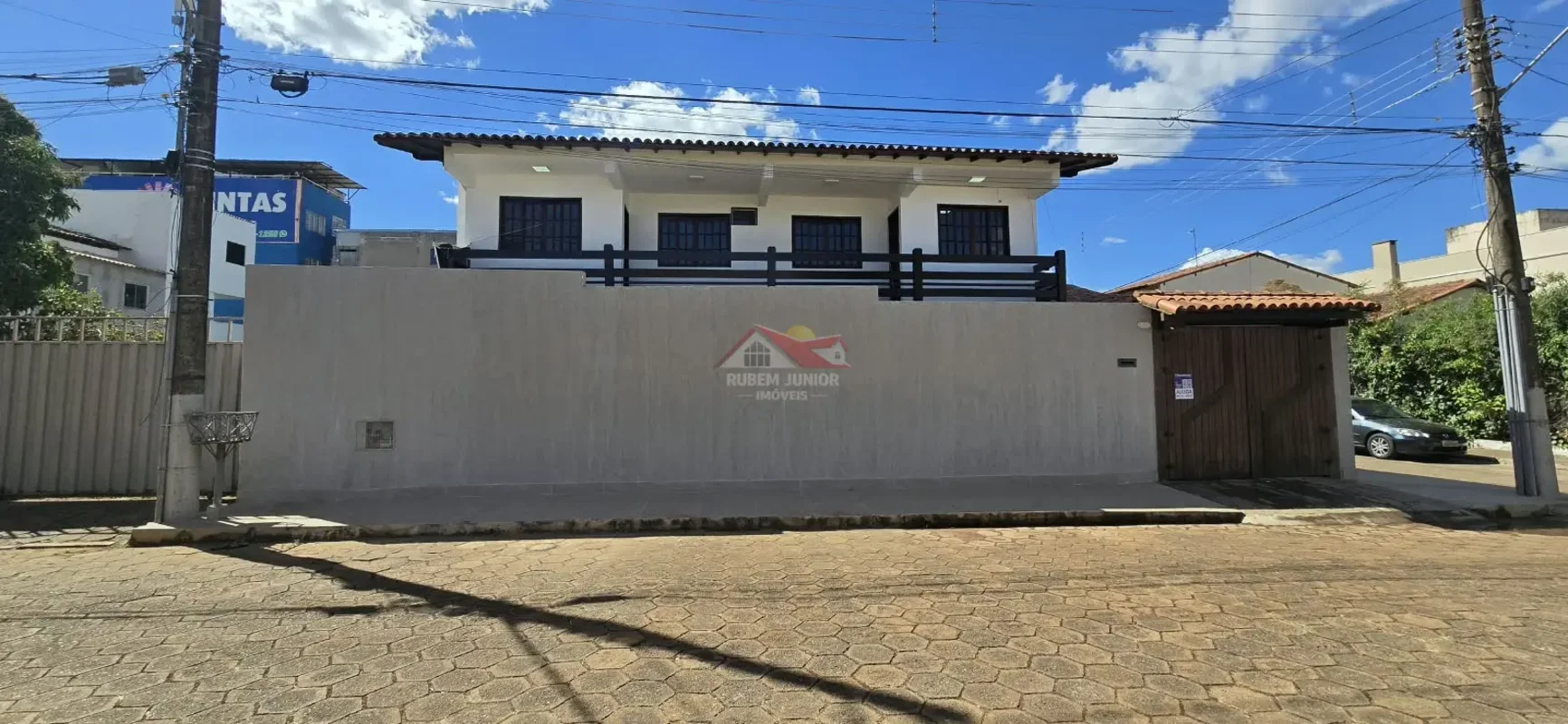 Casa em Portal do Lago Sul Sobrado espaçoso, bem ventilado e com pé direito trip...