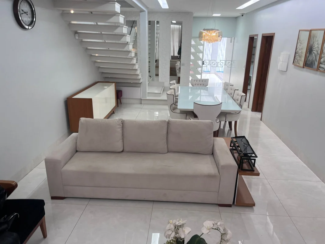 ?? Casa Alto Padrão à Venda – Jardim Guanabara IIUma residência moderna, ampla e...