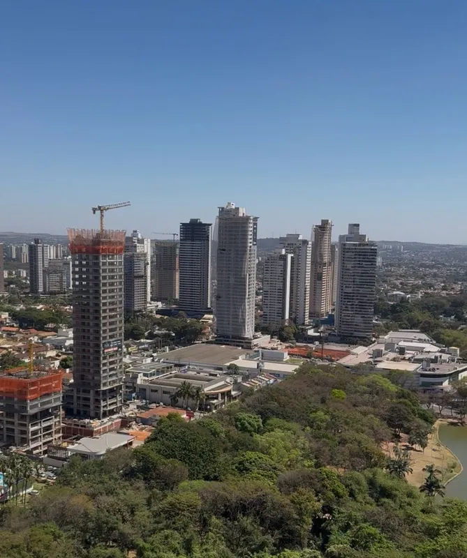 COBERTURA EXCLUSIVA | FRENTE AO PARQUE VACA BRAVAUma das localizações mais desej...