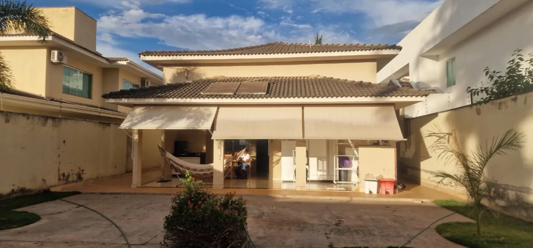 Vende-se Linda Casa no Jardim AméricaLocalizaçãoJardim América – Goiânia/GOÁrea ...