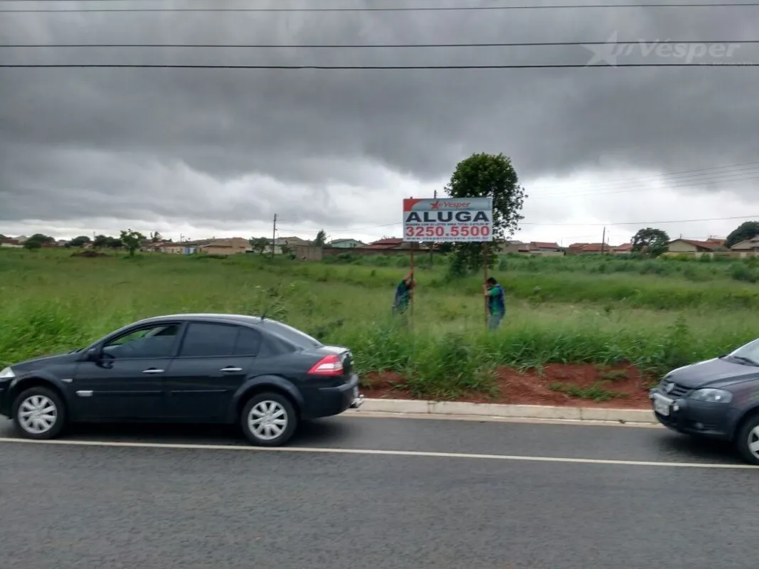 Área comercial excepcional de frente para a Av. Embaixador, composta por quadra ...