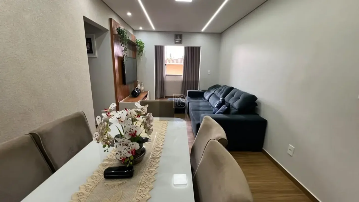 DS Inteligência Imobiliária apresenta...Grande oportunidade com apartamento à ve...