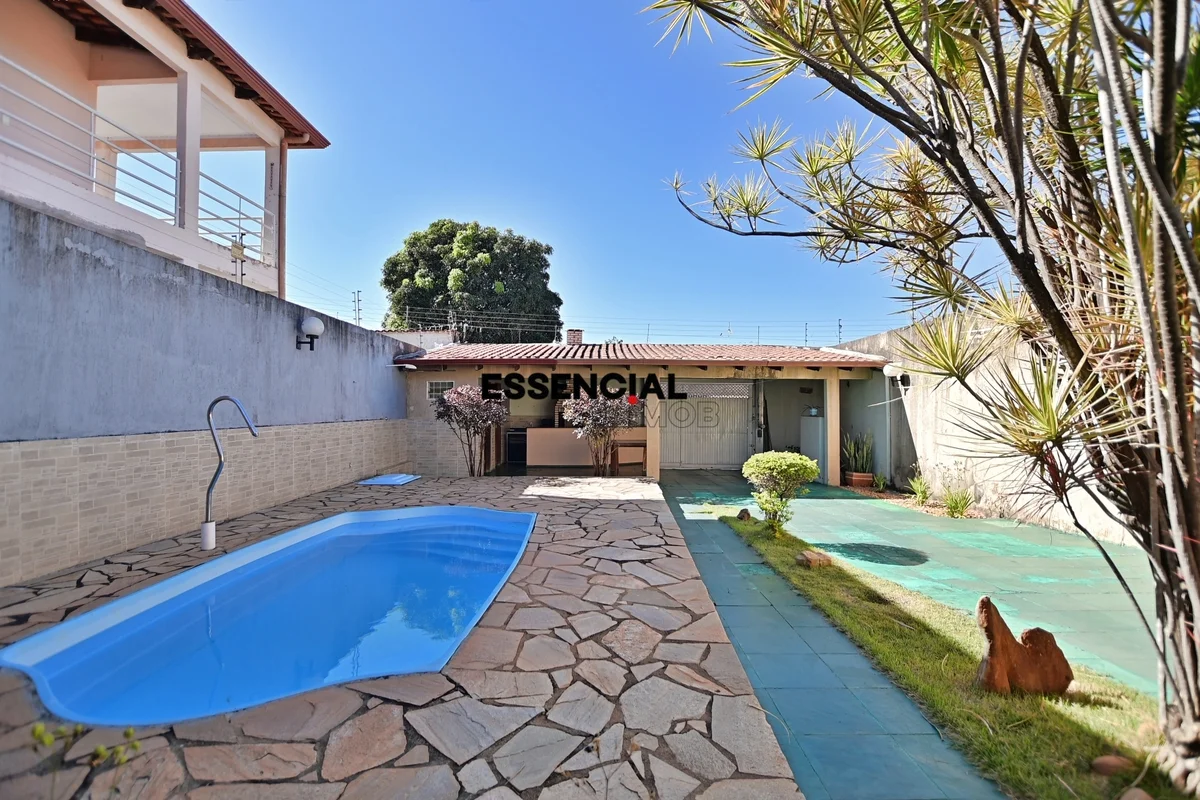 Casa de Esquina com Piscina à venda - Condomínio Vale das Acácias Sobradinho DFL...