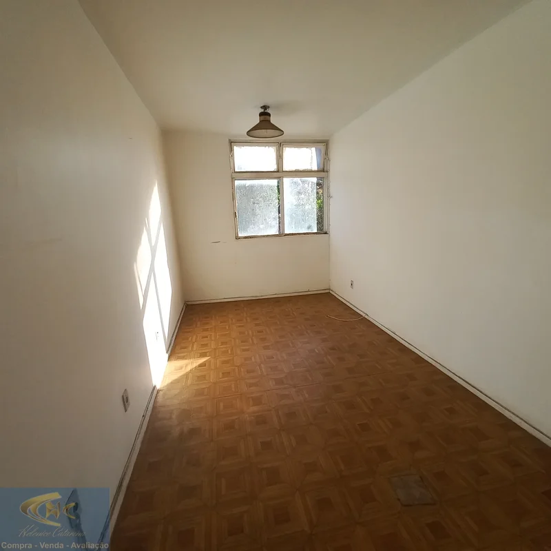 QE 01 OPORTUNIDADE ÚNICA!APTO 01 QTO, SALA, COZINHA E BANHEIRO GARAGEM: ESTACION...