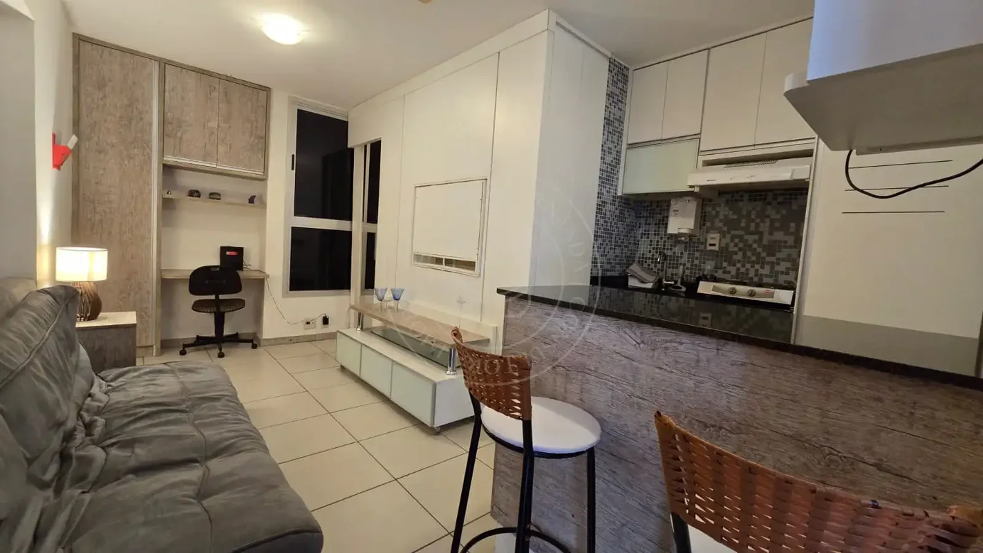 Excelente Kitnet toda mobiliada com sala e quarto.Em excelente localização, ao l...