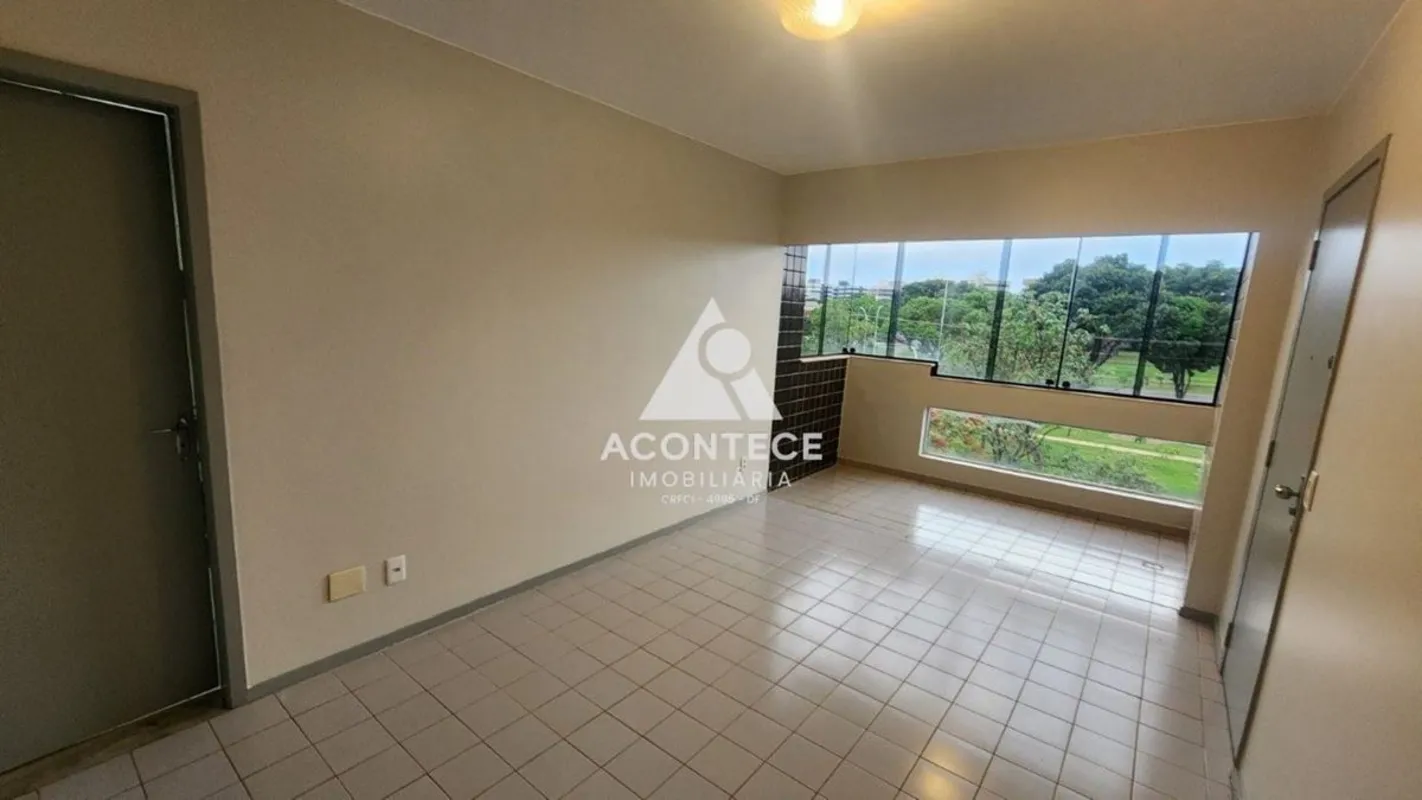 VENDA SOMENTE Á VISTA Nascente + Vista Livre + Prédio com Elevador + Vazado! SHC...