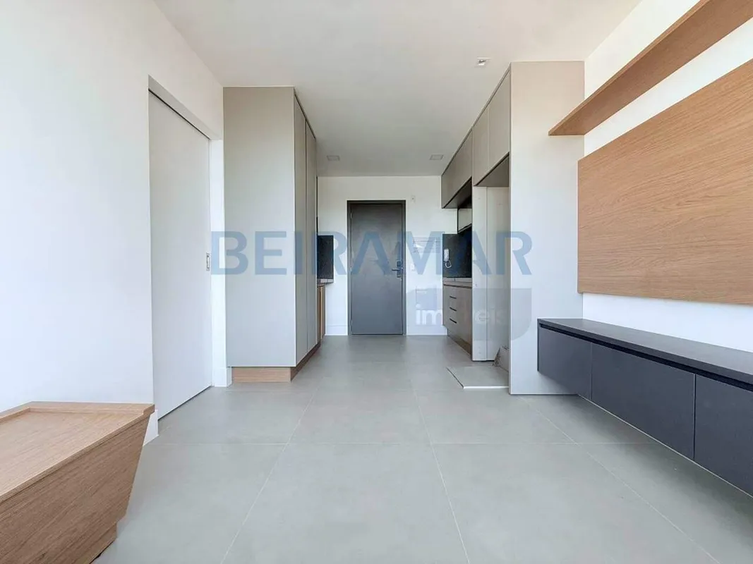 Se você procura um apartamento moderno, funcional e bem localizado, este imóvel ...