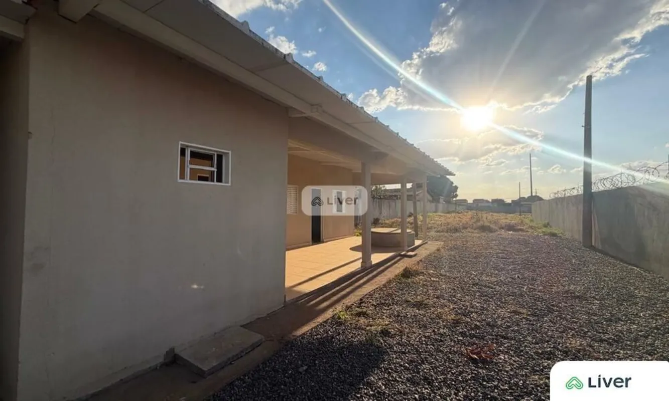 Casa 2 Quartos para Alugar | Opção de Locação Individual ou das 2 Casas | Bairro...