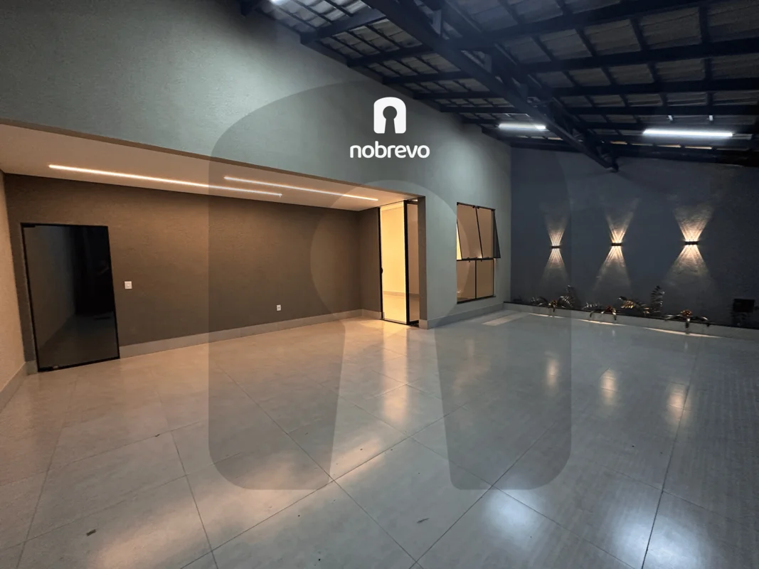 CEILÂNDIA SUL | CASA COM MAIS DE 200 M² DE ÁREA CONSTRUÍDAUma casa espaçosa, bem...