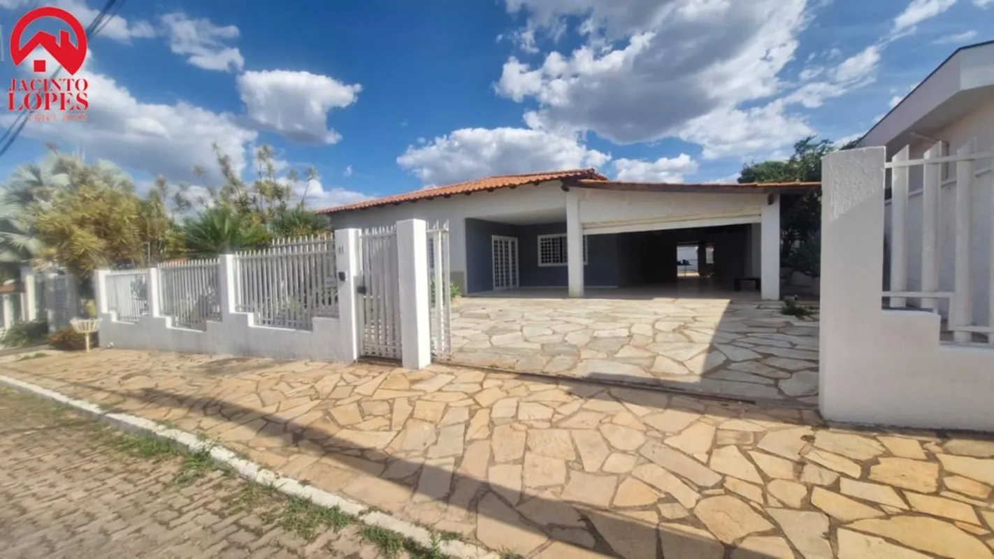 CASA À VENDA NO CONDOMÍNIO SOLAR DE BRASÍLIA JARDIM BOTÂNICOOportunidade única! ...