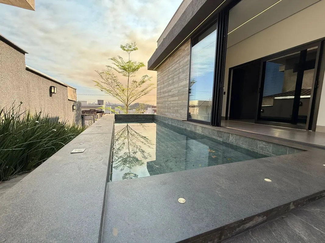 CASA TÉRREA 190mJARDINS BARCELONAACABAMENTO ALTO PADRÃO_ ARQUITETURA DIFERENCIAD...
