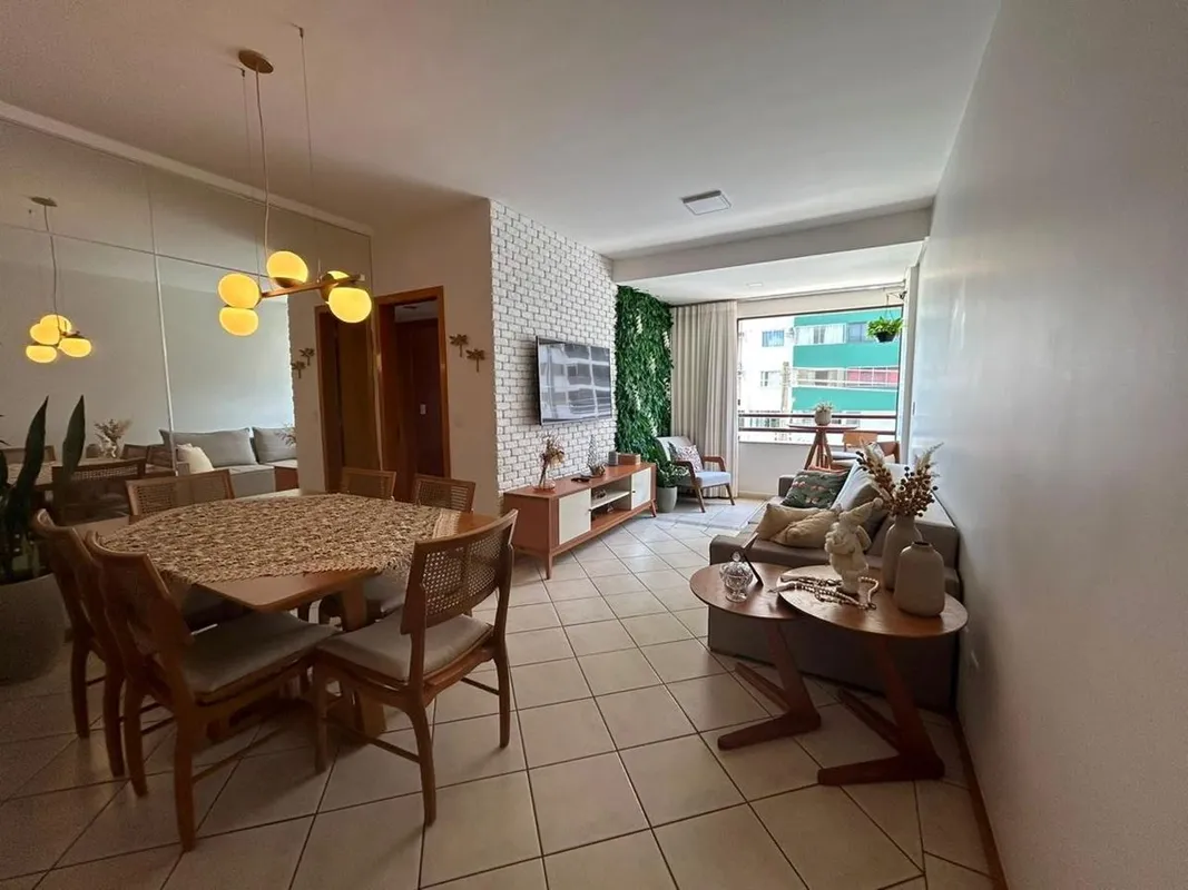Apartamento de 67 m², com sol nascente, muito bem conservado e em uma localizaçã...