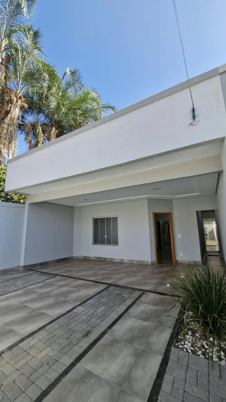 BELÍSSIMA CASA NO JARDIM ATLÂNTICOProxima ao Parque Cascavel, segurança na rua 2...