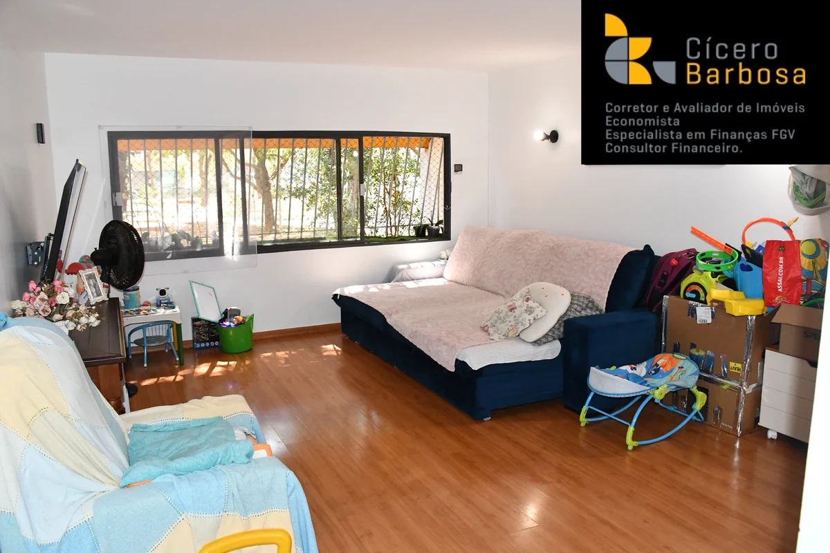 VENDO ótimo apartamento com sala grande para 3 ambientes, 3 quartos, sendo um su...