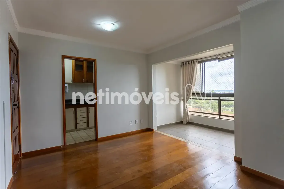 APARTAMENTO:-- 3 Quartos c/ Armários-- 1 Suíte,-- Sala,-- Cozinha c/ Armários,--...