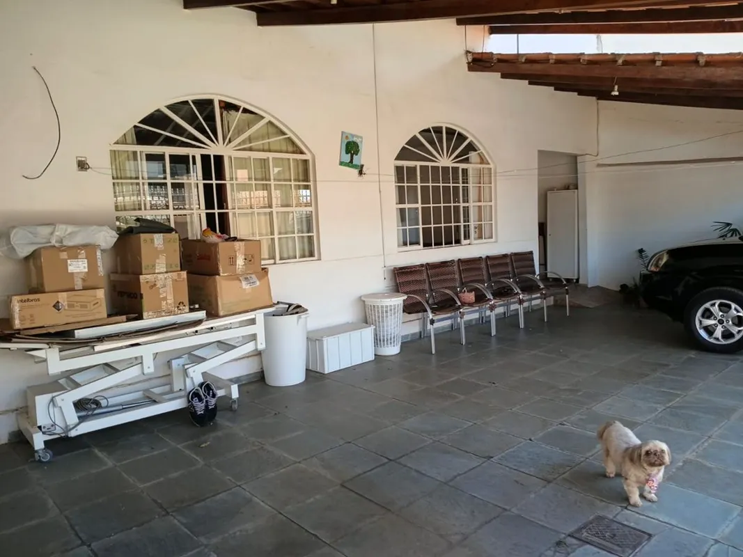 CASA QE 15 LOTE 200M², ESQUINA/NASCENTE ACEITA FINANCIAMENTO:More bem em uma cas...