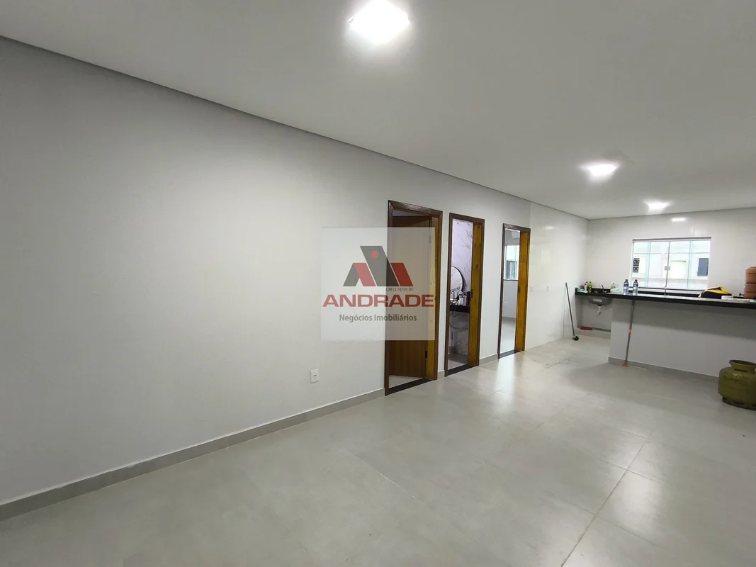 EXCELENTE APARTAMENTO COM GARAGEM EXCLUSIVA COBERTA! PORCELANATO COZINHA COM ARM...