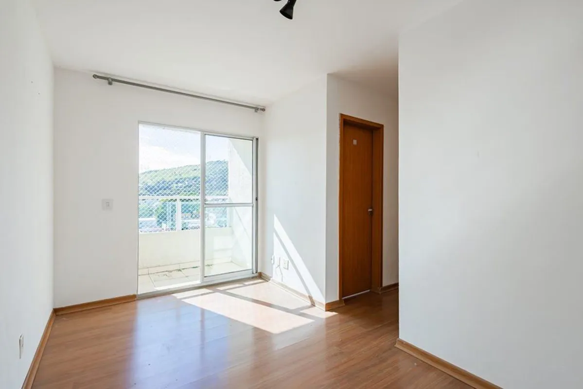 Descubra o apartamento dos seus sonhos no coração do bairro Morro Santana! Local...