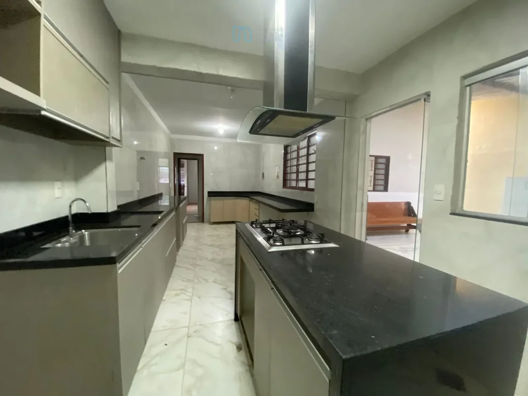 QRI 12 - Residencial Santos Dumont - R$ 700.000,00!Imobiliária Noble apresenta e...