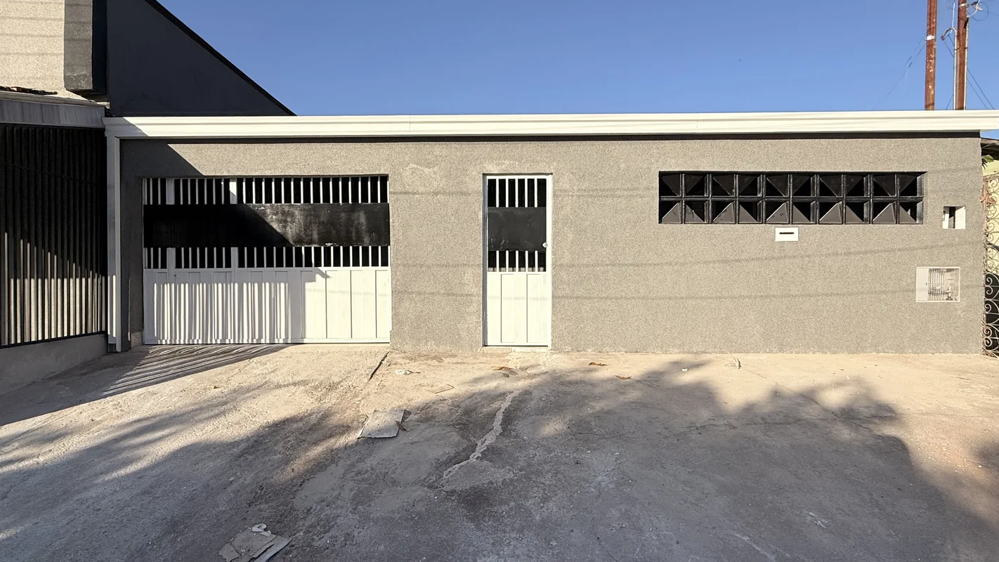 Quadra 103 conjunto 7B- Recanto das EmasConta com:Garagem3 quartos ( 1 suíte )Sa...