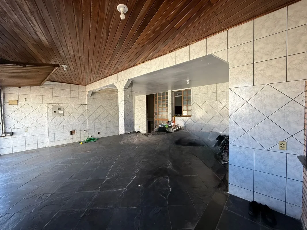 ÉRIKA GUSTAVO - ESCRITÓRIO IMOBILIÁRIO- VENDECRECI 22081MAIS INFORMAÇÕES ÉRIKA C...