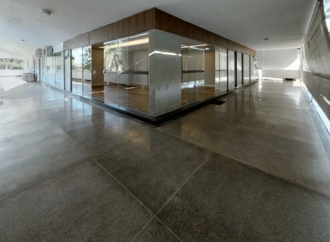 VILLA153775 - Última atualização: 08/09/26 23:32ALUGA-SE SOBRELOJA NA QI 09 LAGO...
