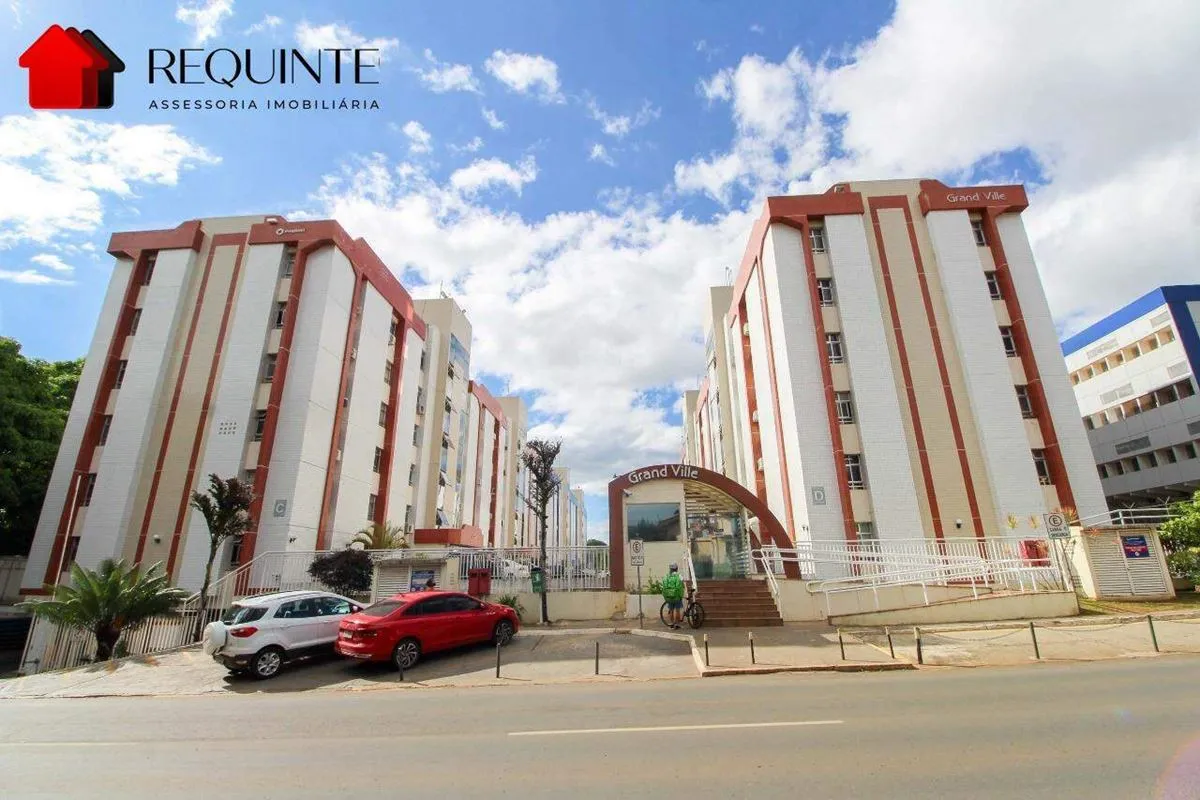 REQUINTE IMOBILIÁRIA, VENDE COM EXCLUSIVIDADE:Apartamento com excelente localiza...