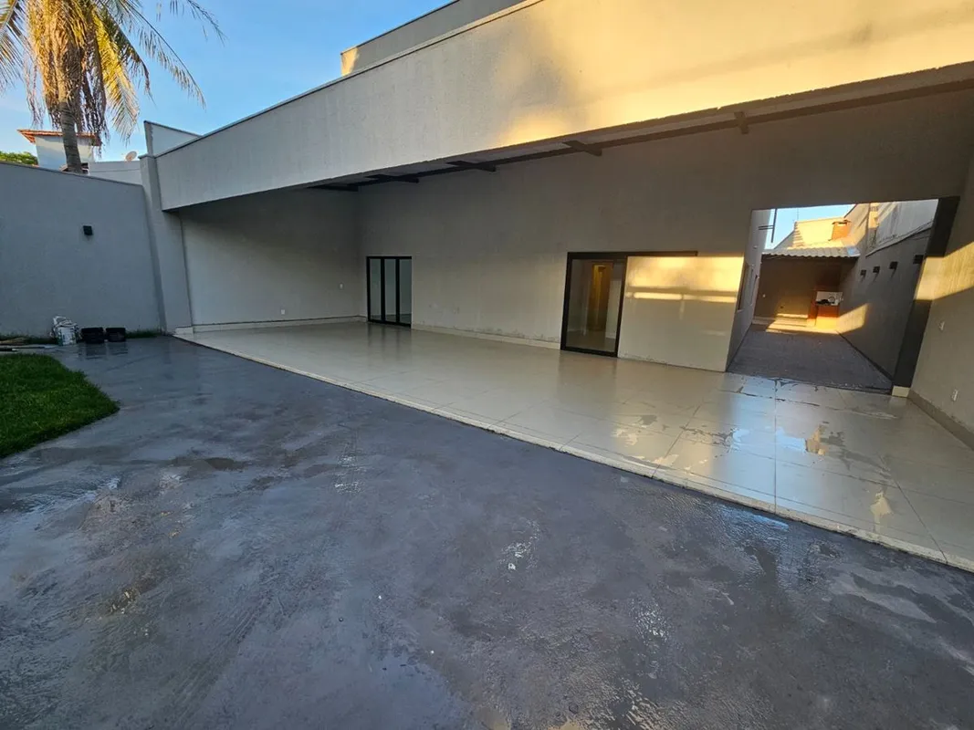 Sobrado de Alto Padrão à Venda | Santa Genoveva274 m² de área construída | Lote ...