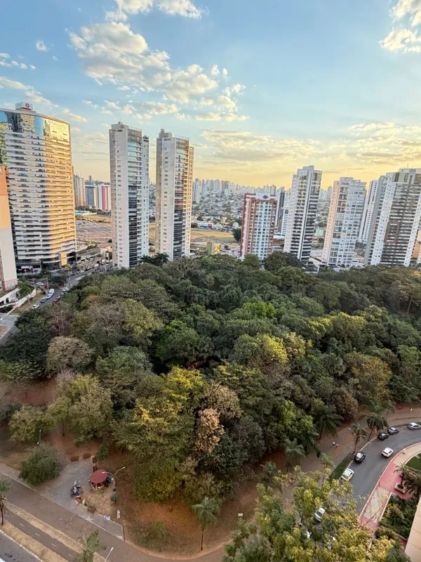 NUNCA HABITADO. 204 m, 4 suites, 3 vagas de garagem, escaninho no andar. VISTA P...