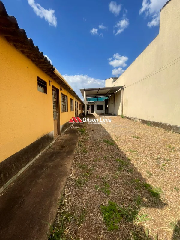 ** Lote 350 m2 - Com galpão - Residencial ou oficina ** GILSON LIMA VENDE - Lote...