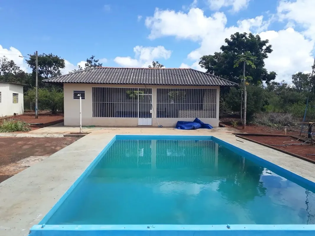 Excelente Chácara à Venda na Fazenda Água Quente – Santa Maria/DF Área total: 20...
