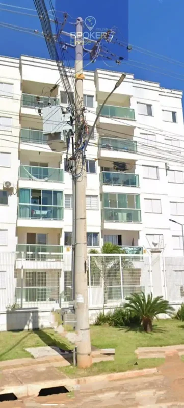Descubra um apartamento acolhedor na Avenida Presidente Vargas, no coração da Vi...