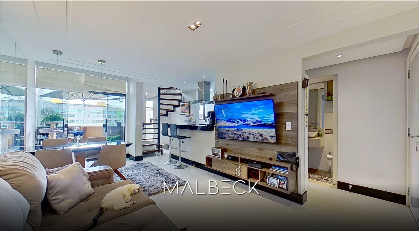 Duplex reformado na SQSW 303, nascente, andar alto e vista livre, com 79 m², 2 s...