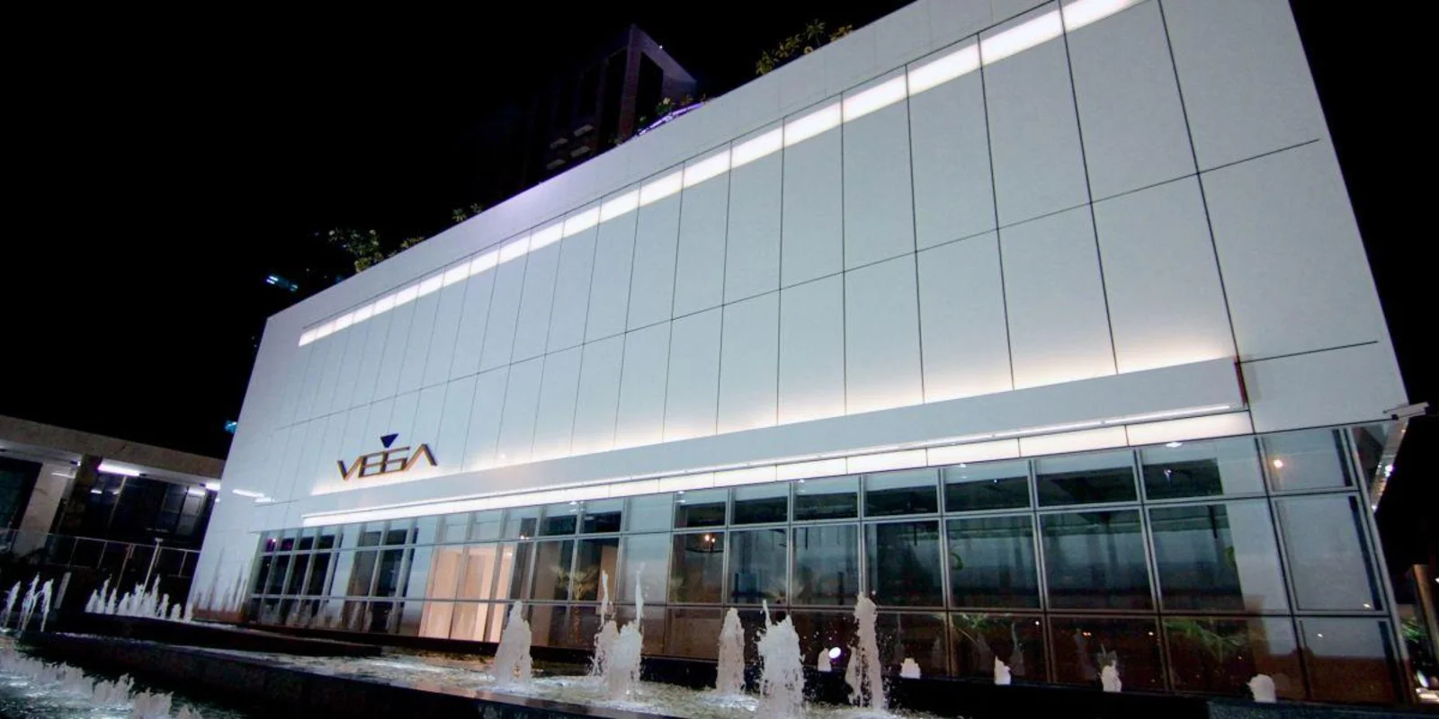 Excelente vaga de garagem com 12 m2 de área útil, no Vega Luxury Design Offices....