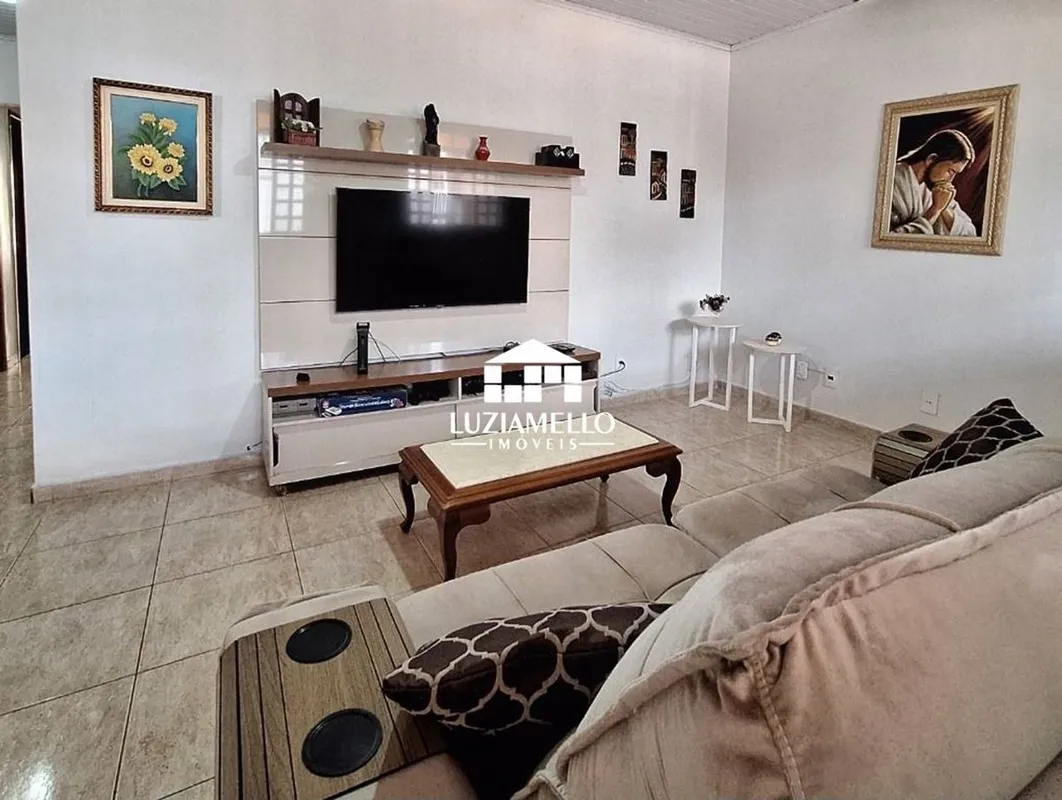 QNL 2 TAGUATINGA NORTE - EXCELENTE CASA COM 3 QUARTOS, 1 SUÍTE, EM LOCALIZAÇÃO E...