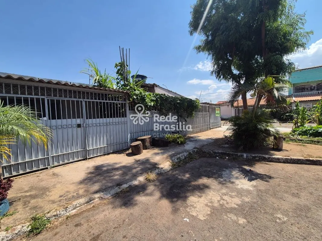 Casa 3 Quartos à Venda - QR 514, Samambaia Sul100 m² | 3 quartos | 2 vaga de gar...