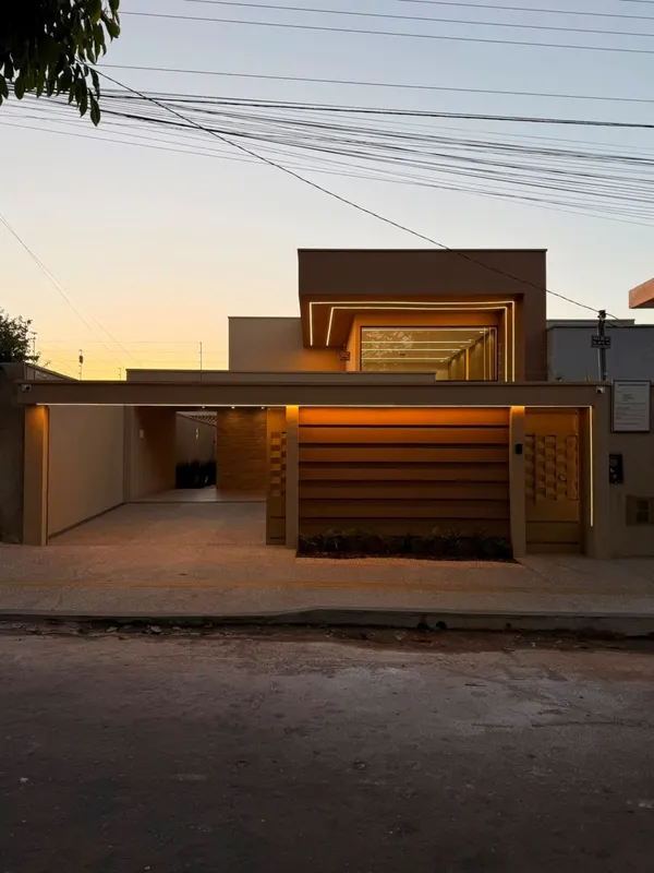 Casa Alto Padrão com três suítes plenas no Residencial Canadá, Goiânia/Go;•Terre...