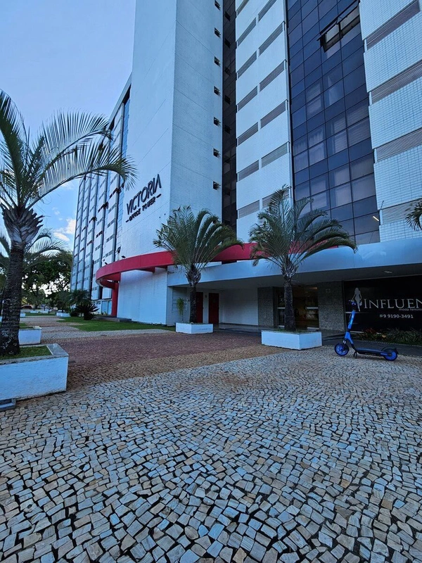 5 SALAS COMERCIAIS CONJUGADAS + 5 VAGAS DE GARAGEM – SAUS 04Excelente conjunto c...